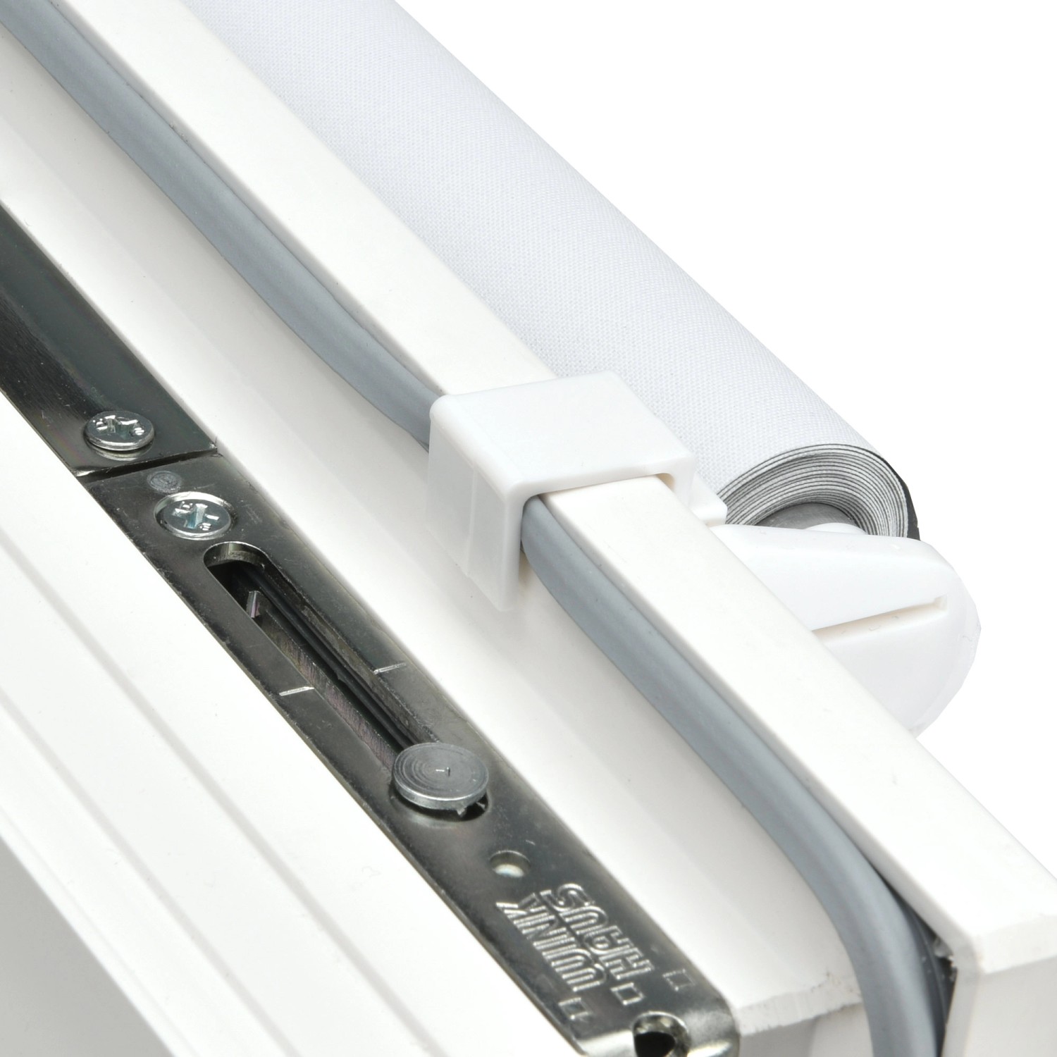 Detailaufnahme: Sol Royal Thermorollo SolReflect T42, Montage am Fensterrahmen.