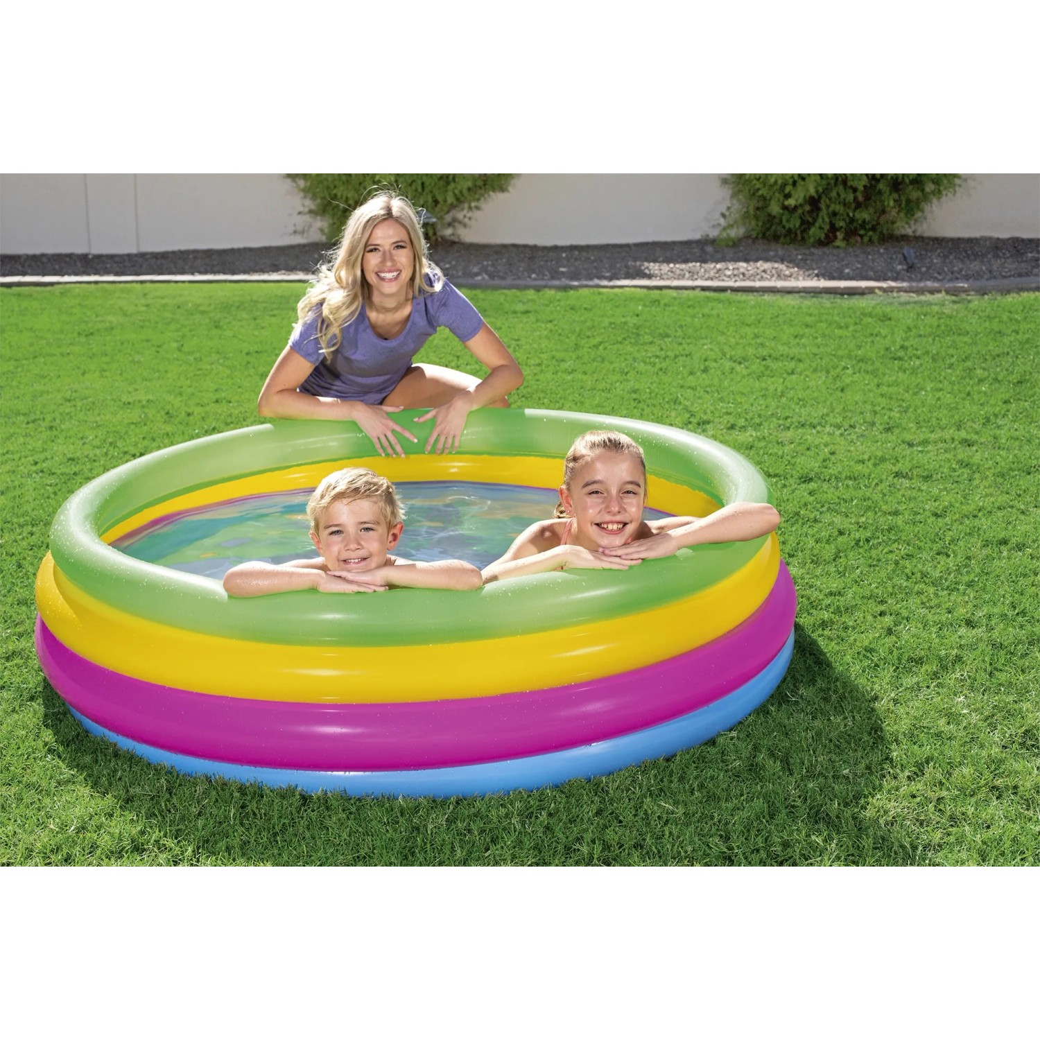 Bestway Planschbecken Swim Squad mit Kindern im Garten, Ø 157x46 cm.