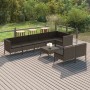 Graues 9-teiliges Garten Lounge Set aus Rattan mit anthrazitfarbenen Auflagen und Tisch.