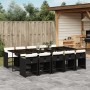Schwarze 11-tlg. vidaXL Garten-Essgruppe aus Poly Rattan mit Tisch, Stühlen und cremeweißen Kissen.