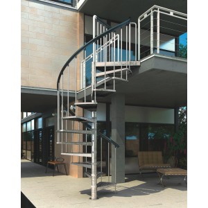 Feuerverzinkte Dolle Außenspindeltreppe Gardenspin mit Stahlstufen und Handlauf vor Hauswand.