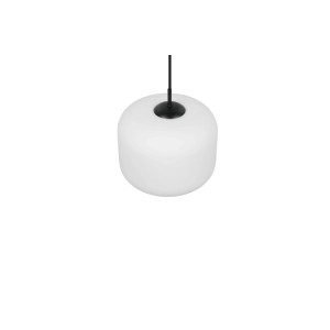 Pendelleuchte Signe mit bauchigem, weißem Glasschirm und schwarzer Aufhängung. Modernes, minimalistisches Design.