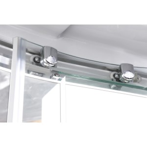 Detailaufnahme: Sanotechnik Trend 3 Komplettduschkabine mit Chrom-Optik und Schiebetür.