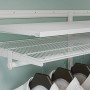 Weisse Metall-Wandschiene, 2-reihig, 150 cm, für Regalsysteme.