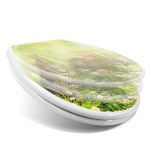 Weißer WC-Sitz mit Absenkautomatik und Motiv "Drei Hasen" von Banjado.