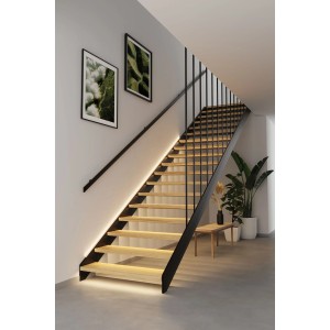 Moderne Holztreppe mit Paulmann LED-Strip-Beleuchtung unter jeder Stufe. MaxLED Stair Erweiterung 1 m.