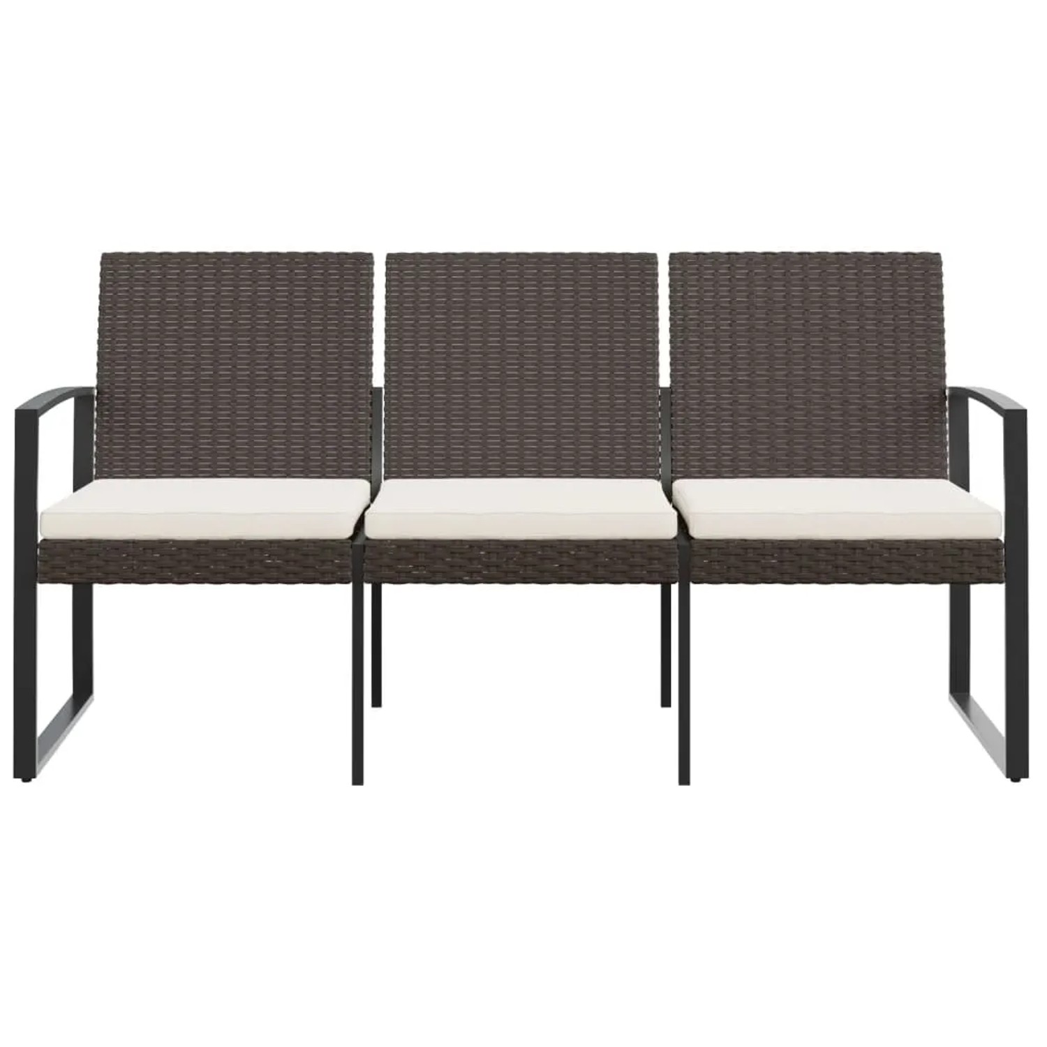 Braune 3-Sitzer Gartenbank aus Rattan mit cremeweißen Kissen. Ideal für Garten und Terrasse.