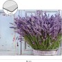 Myspotti Mini-Spritzschutzplatte Vintage Lavendel, 59x41cm, mit Lavendelmotiv vor hellblauer Holzwand.
