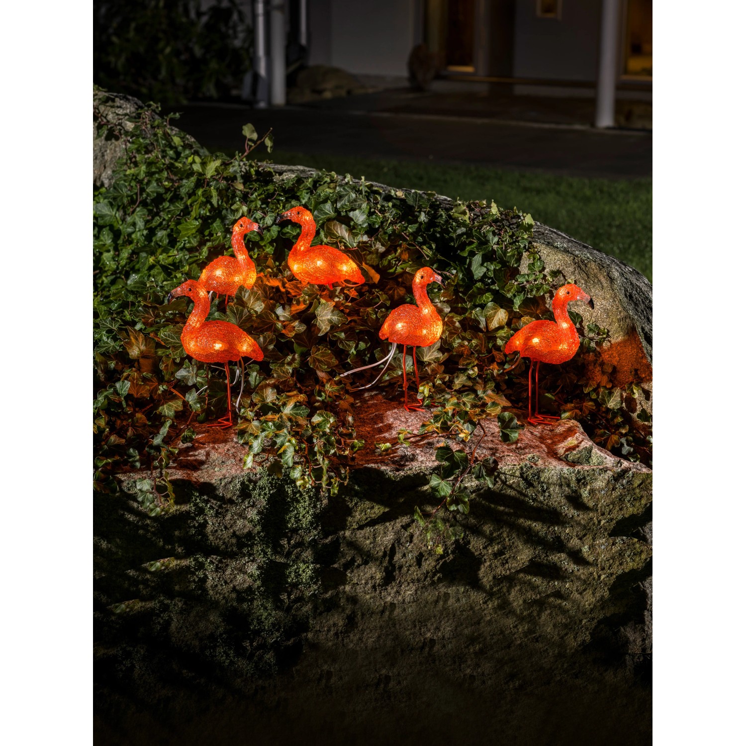 Konstsmide LED-Dekoleuchte: 5er-Set Acryl Flamingos für den Außenbereich.