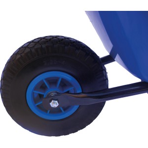Detailaufnahme: Rad der blauen Pro-Bau-Tec Kinderschubkarre, pannensicher.