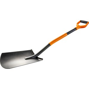 OBI Spaten, 115 cm, mit Stahlblatt und orange-schwarzem Griff für Gartenarbeiten.