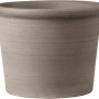 Graphitfarbener Deroma Pflanztopf Zylinder Primitivo Ø 28 cm aus Terrakotta für den Garten.