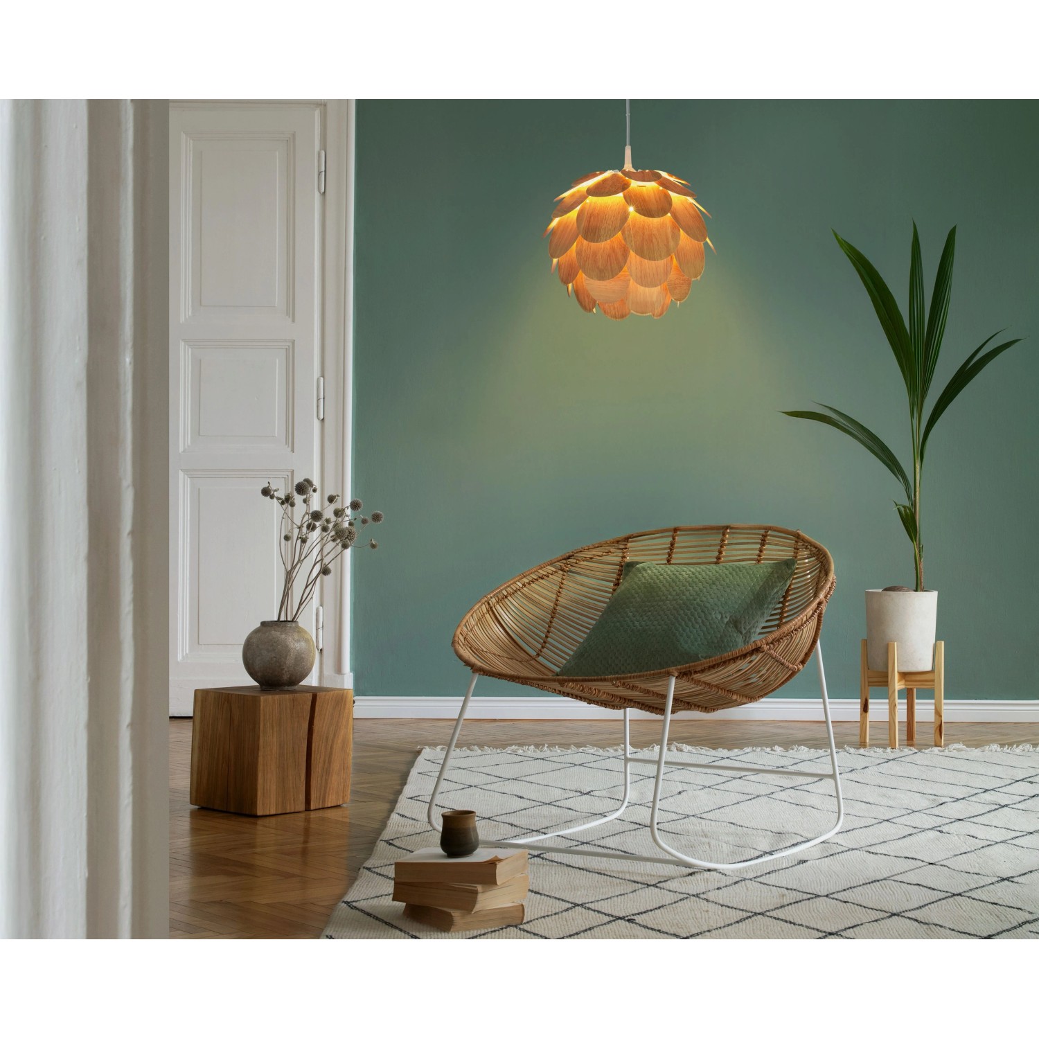 Nussbaum-braune Pendelleuchte Foglia, Ø40cm, im skandinavischen Stil, für Wohnzimmer und Schlafzimmer.