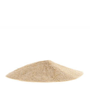 Heller Quarzsand (0,4-1,2 mm) von Galamio, geeignet für Bau, Garten und Reitsport.