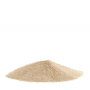 Heller Quarzsand (0,4-1,2 mm) von Galamio, geeignet für Bau, Garten und Reitsport.