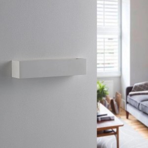 Weiße Lindby Wandleuchte Tjada aus Gips/Ton, 2-flammig, für Innenräume.