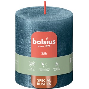 Bolsius Rustik-Kerze Shimmer Winter Edition, blau, 8 cm hoch. Dekorative Stumpenkerze für gemütliche Stunden.