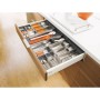 Blum Orga-Line Besteckeinsatz Schalen-Set in Grau für Schubladen, aus Edelstahl und Kunststoff.