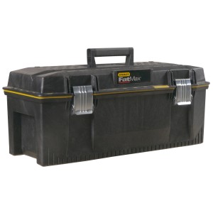 Schwarze Stanley FatMax Werkzeugbox, 32 l, spritzwassergeschützt, mit Tragegriff und Metallschnallen.