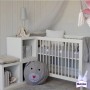 Anwendungsbeispiel: Metylan Tapetenkleister Papier im Kinderzimmer mit Papiertapete und Spielsachen.