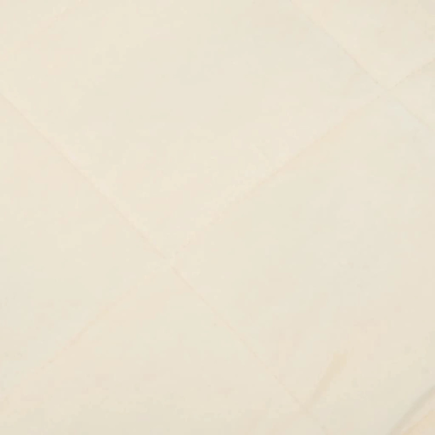 Nahaufnahme: Hellcremefarbene vidaXL Gewichtsdecke, gesteppt, 235x290 cm, 15 kg.