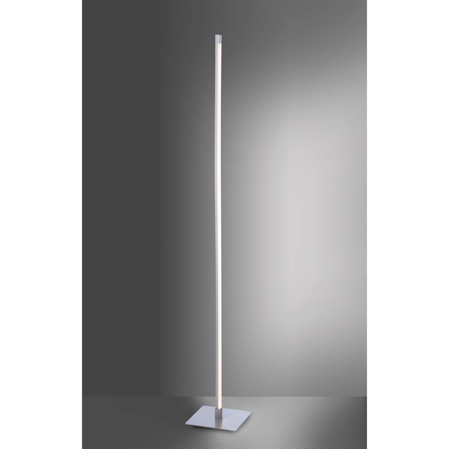 Schlanke LED-Stehleuchte Bella aus Stahl, 150 cm hoch, mit quadratischem Fuß. Modernes Design.
