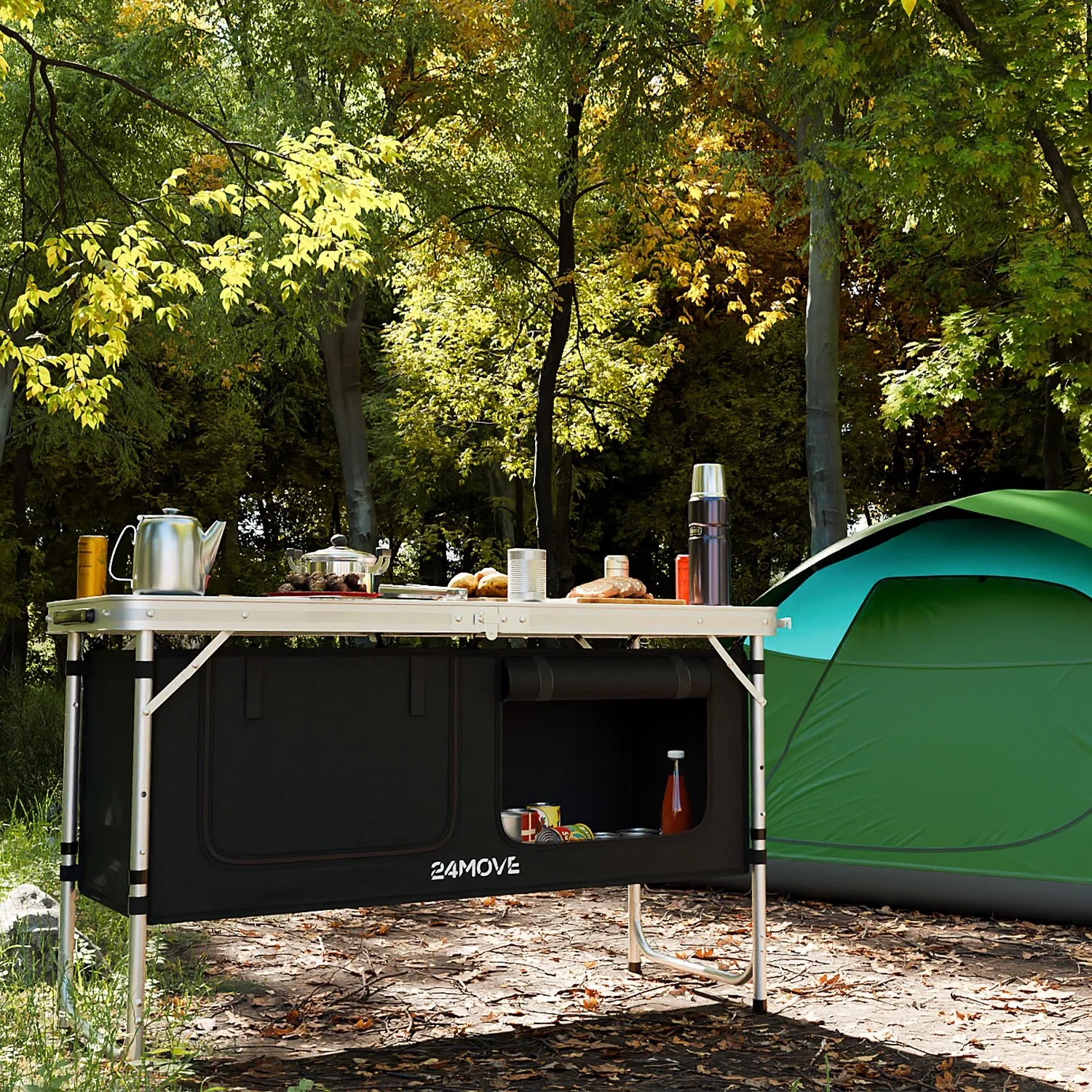 24MOVE Campingküche Praia, faltbar mit Alu-Arbeitsplatte und Tragetasche im Outdoor-Einsatz.