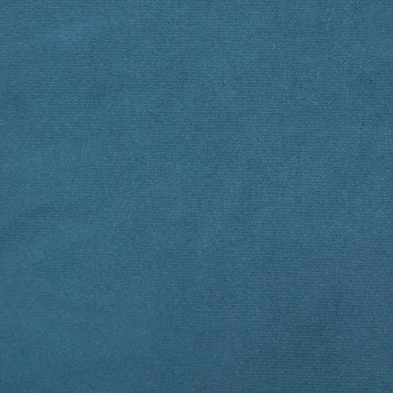 Nahaufnahme: Blauer Samtstoff des vidaXL Schaukelstuhls mit Hocker.