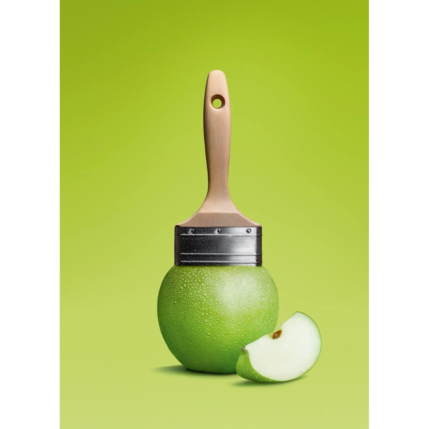 Schöner Wohnen Trendfarbe Fresh, Farbtester mit Pinsel, Farbe wie ein grüner Apfel.