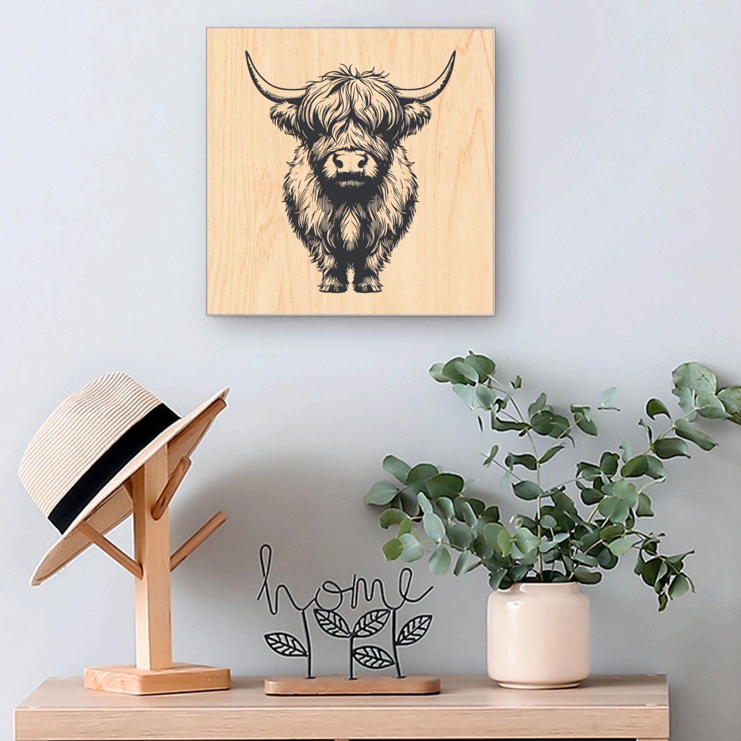 Banjado Schlüsselkasten mit Hochlandrind Motiv auf Holzfront, weiße Schlüsselaufbewahrung mit 50 Haken.