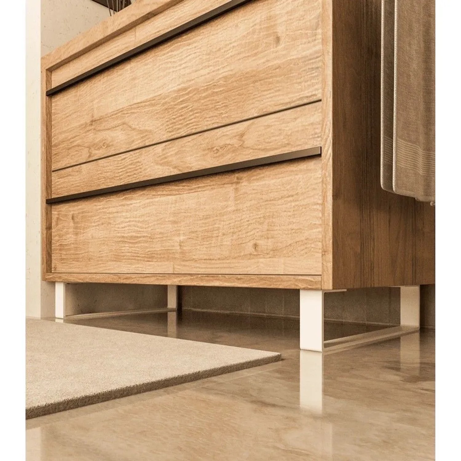Weiße HEVVA LUXEMBURG Möbelfüße (10 cm) stützen ein Holz-Sideboard. Modernes Design für Möbelbeine.