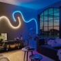 Paulmann MaxLED Flow: 1,5 m LED-Streifen Basis-Set mit warmweißem Licht im Wohnraum.