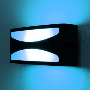 Moderne Eco-Light Aussenwandleuchte Leipzig in Anthrazit mit zwei Lichtöffnungen.