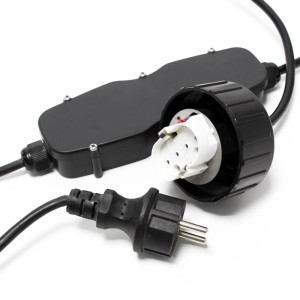 Sunsun UV-Anschluss Ersatzteil für Sandfilteranlage. Schwarzes Gehäuse, Lampenfassung und Stecker für Poolfilter.