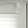 Gardinia Easy Fix Plissee Greta, rauchblau, 50x130cm, verspannt am Fensterrahmen.