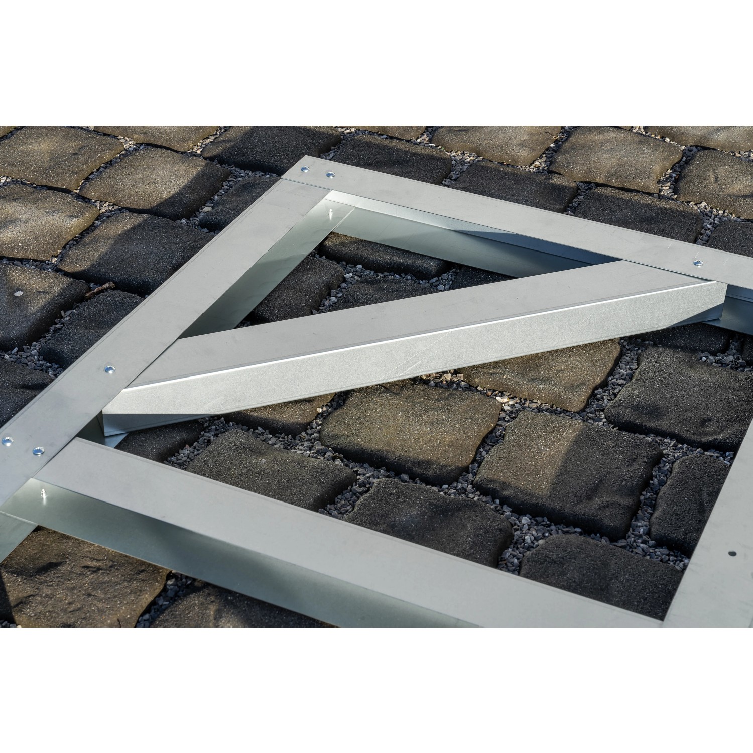 Pergart Bodenfundament Dresden II 1210 aus Aluminium für Gartenhäuser.