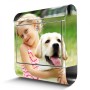 Motiv-Briefkasten aus Edelstahl mit Mädchen und Hund als Wunschmotiv.