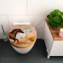 Banjado WC-Sitz aus Bambus mit Motiv Wilde Pferde und Absenkautomatik auf einer Toilette.