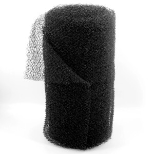 Schwarze Aquagart Böschungsmatte/Ufermatte (5m x 1m) als Teichzubehör, UV-stabil und robust.