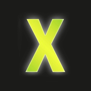 Gelber, reflektierender Klebebuchstabe X, 8 cm, von Conacord.