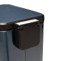 Detailansicht: Blauer KARAT Mülleimer Zack aus Edelstahl mit Absenkautomatik, 15L.