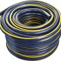 Aufgerollter, blauer LUX-TOOLS PRO Gartenschlauch (3/4) mit gelbem Streifen, 50 m lang.