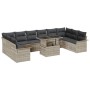 Hellgraues 11-tlg. vidaXL Garten-Sofa-Set aus Poly Rattan mit Tisch und grauen Kissen.