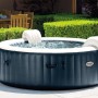 Intex PureSpa Plus aufblasbarer Whirlpool mit Kopfstützen und Luftdüsen.