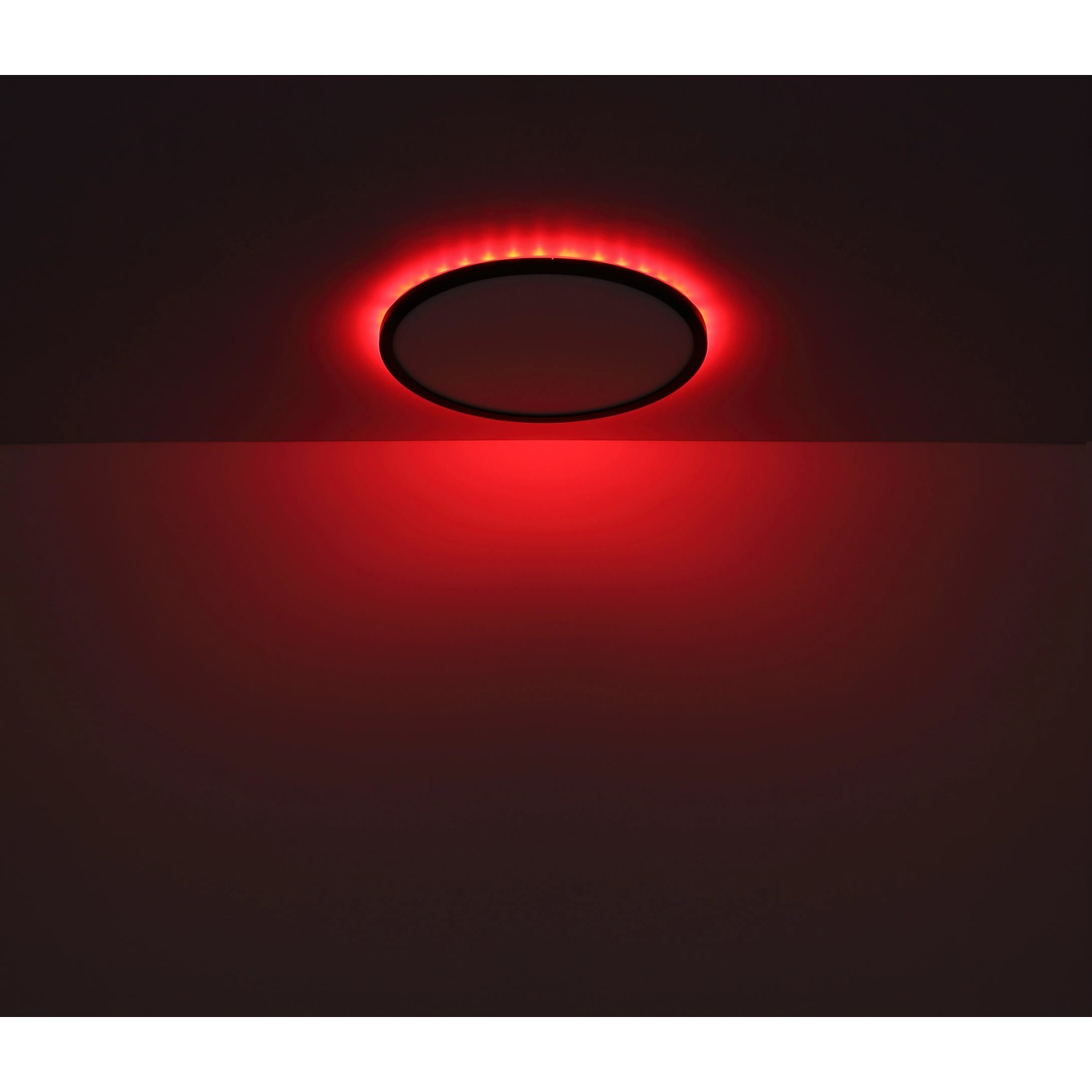 Schwarze LED-Deckenleuchte Sapana mit RGB-Backlight für stimmungsvolle Beleuchtung.