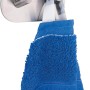 Wenko Wandhaken Strip-it Duo, Edelstahl matt, mit blauem Handtuch. Handtuchhalter für Bad und Küche.