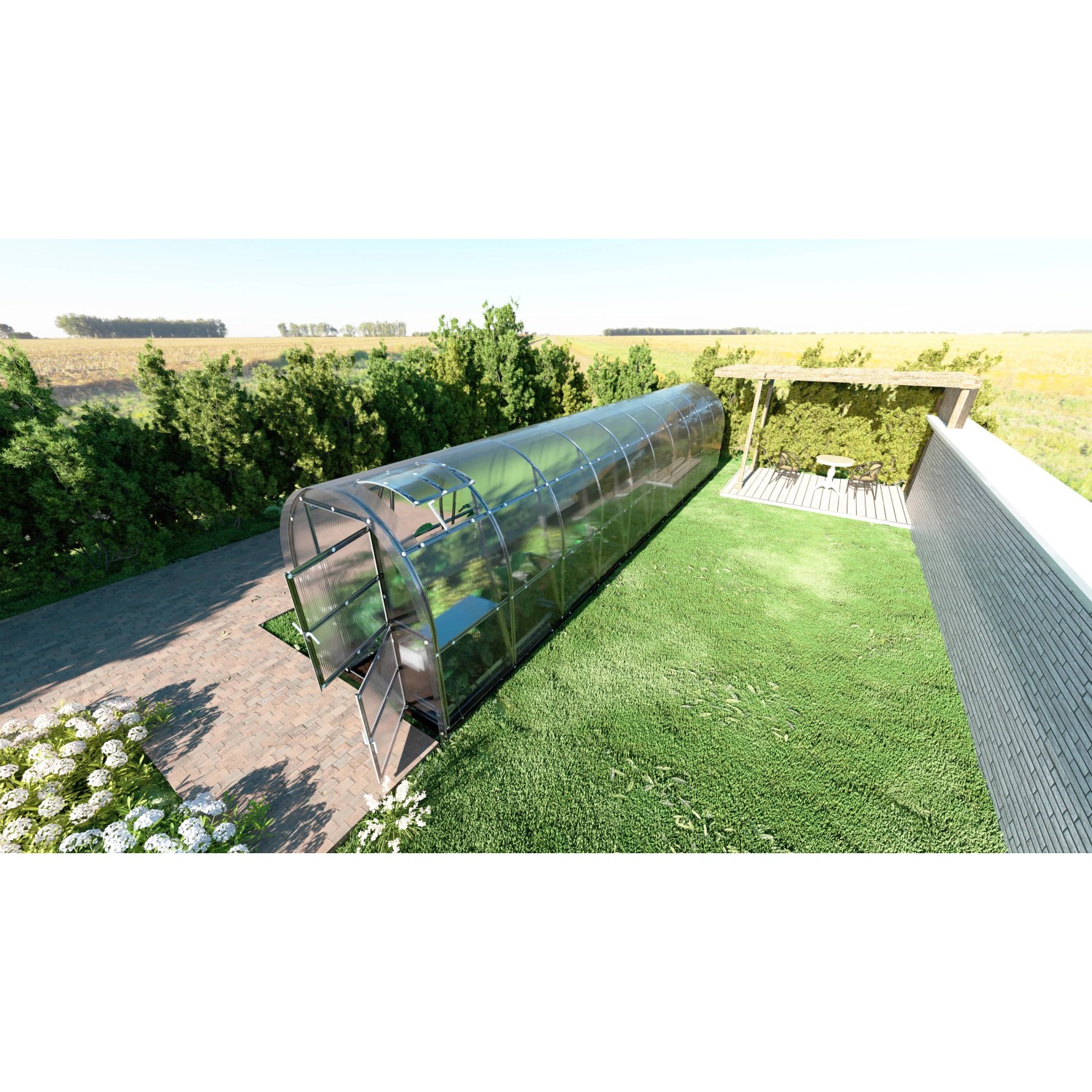Langes, schlankes Klasika Gewächshaus 20m² mit Polycarbonat-Abdeckung im Garten.