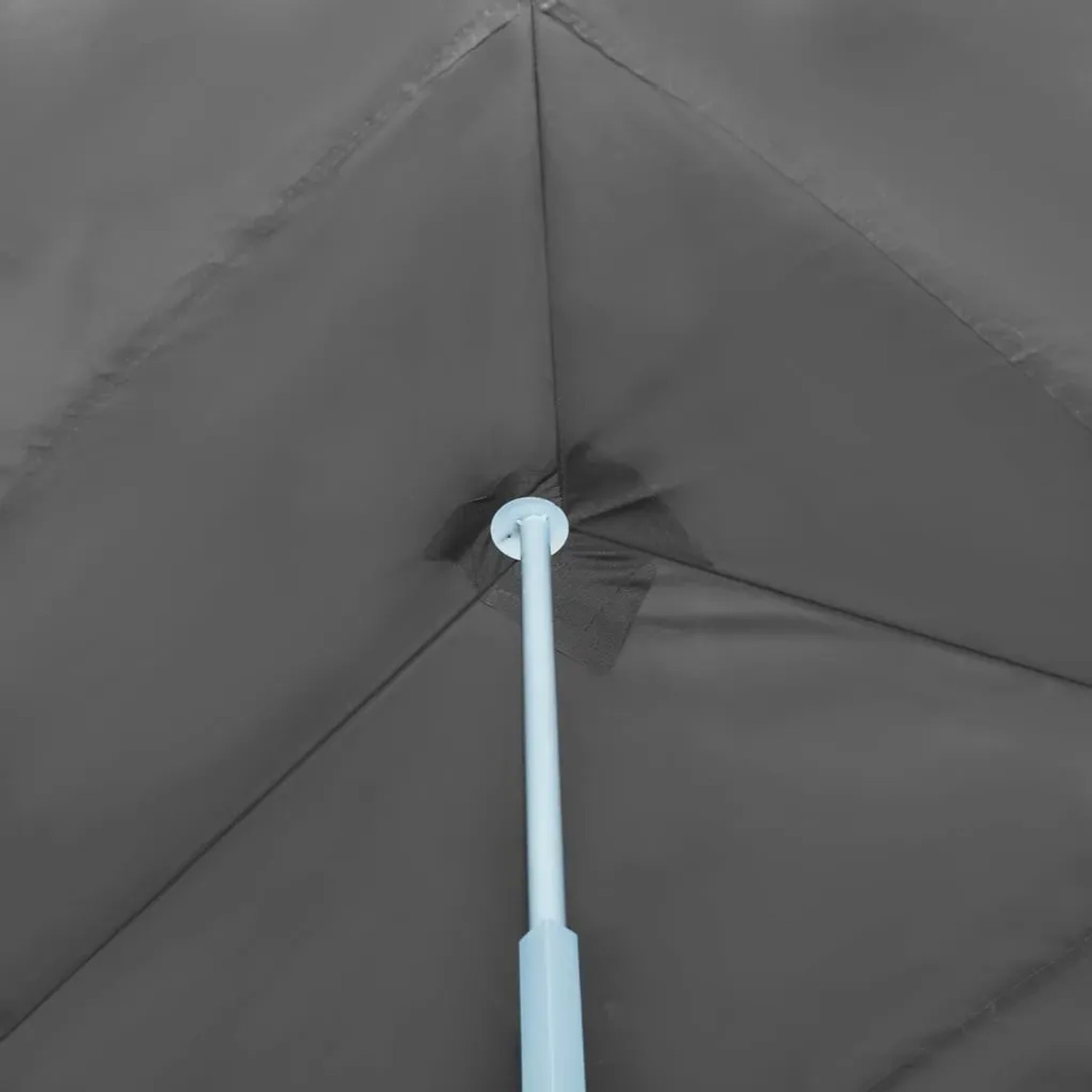 Detailaufnahme des anthrazitfarbenen Partyzelts (3x9 m) von vidaXL, Blick von unten auf das Dach und die Stützstange.