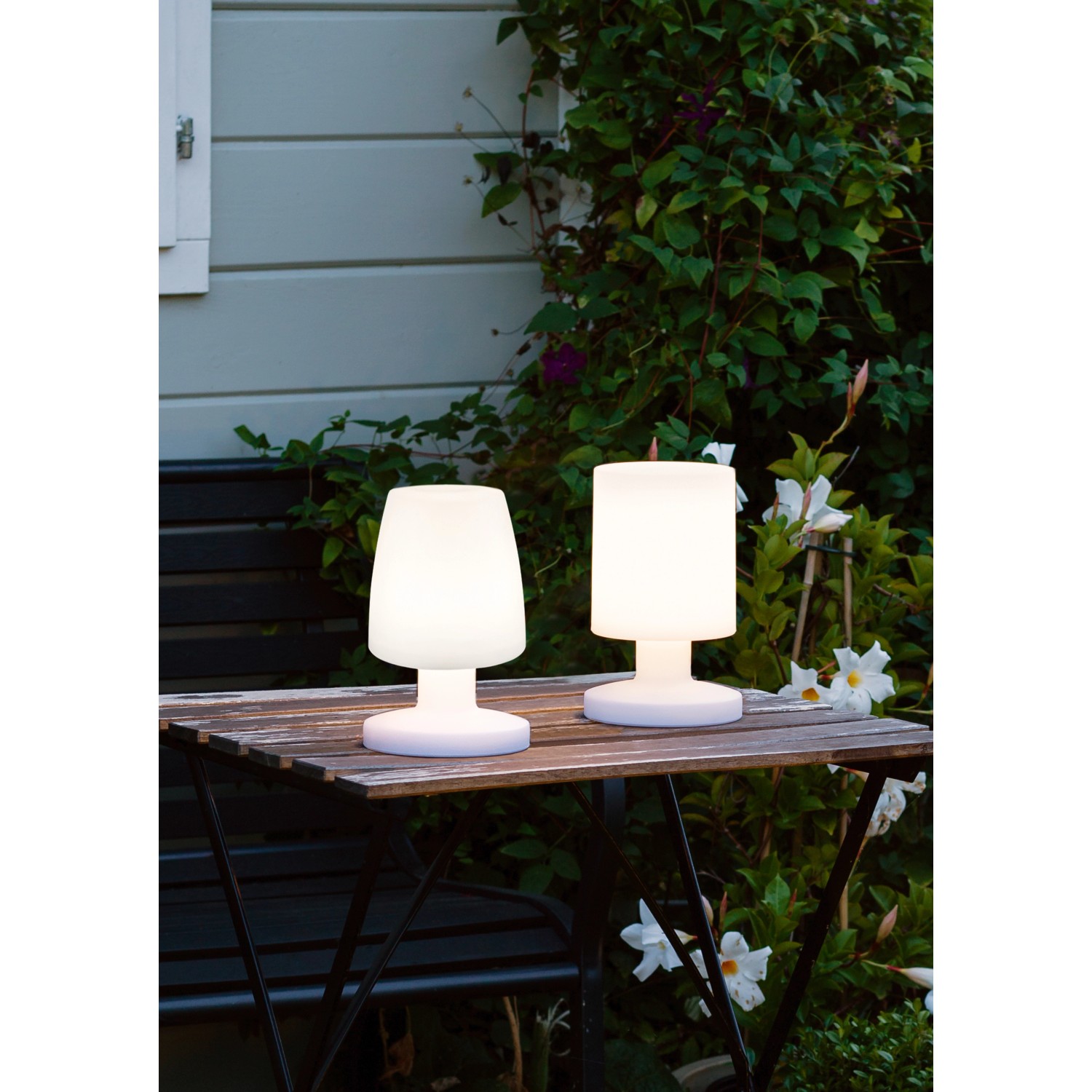 Reality LED-Außenleuchte für den Tisch Dora Weiß | Tischlampen