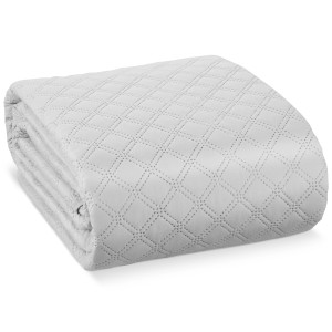 Hellgraue Beautissu Olivia Tagesdecke 240x260cm mit Steppmuster.